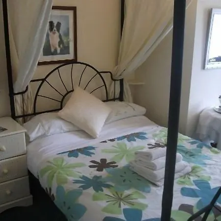 Albemarle 2* Scarborough